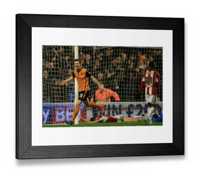 Framed Print : Sky Bet Championship - Wolverhampton Wanderers v Brentford - Molineux