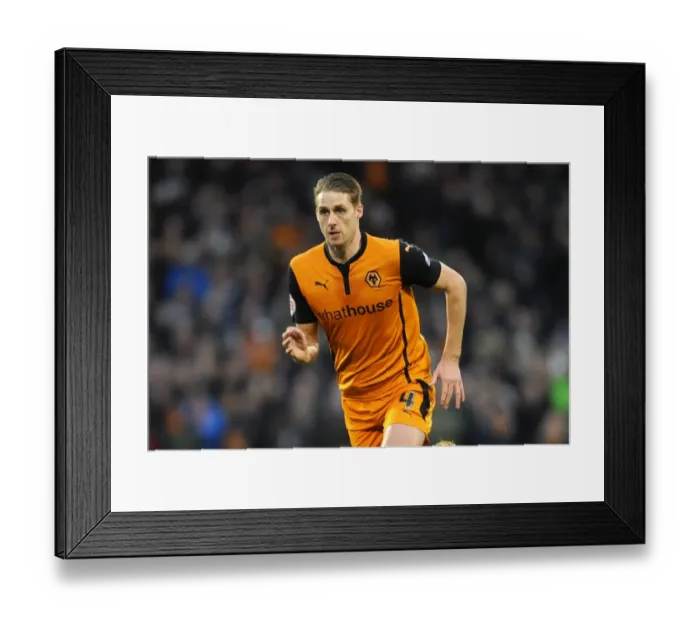Framed Print : Determined David Edwards: Wolves Battle at Fulham's Craven Cottage (FA Cup Third Round) Framed Print : Determined David Edwards: Wolves Battle at Fulham's Craven Cottage (FA Cup Third Round)