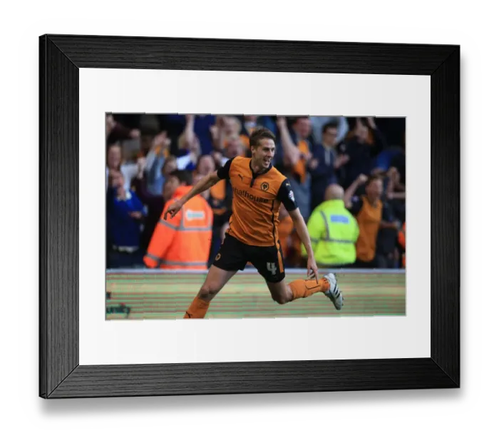 Framed Print : David Edwards Scores the Game-winning Goal: Wolves 4- Leeds United (Sky Bet Championship)