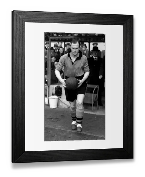 Framed Print : Stan Cullis running out for Wolves in 1964