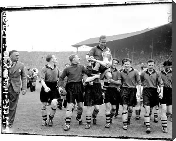 Wolves Glory: Billy Wright and the FA Cup Victory