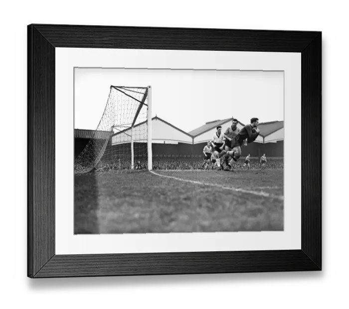 Framed Print : FAC5 Wolves vs Darlington Framed Print : FAC5 Wolves vs Darlington