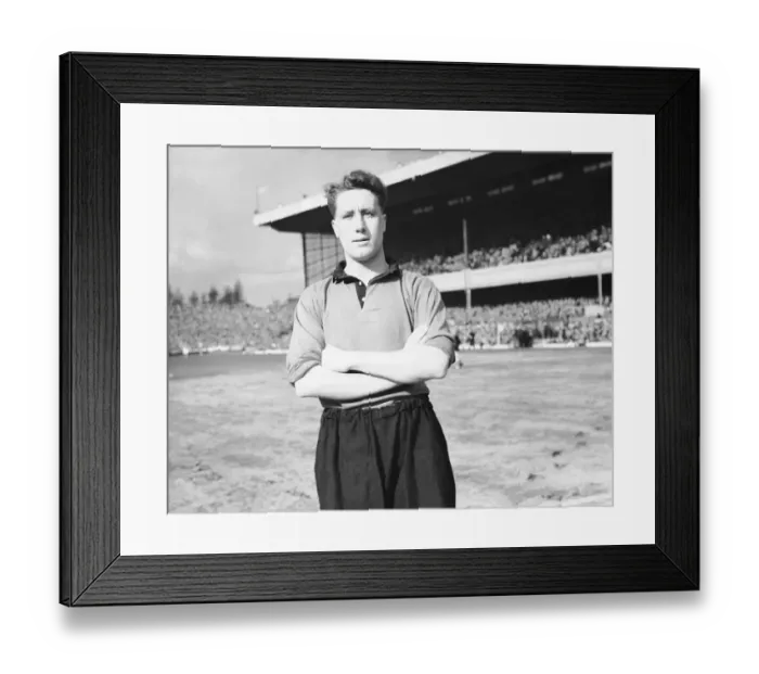 Framed Print : Roy Swinbourne Framed Print : Roy Swinbourne