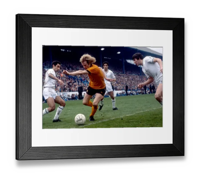 Framed Print : Andy Gray beats Ossie Ardiles