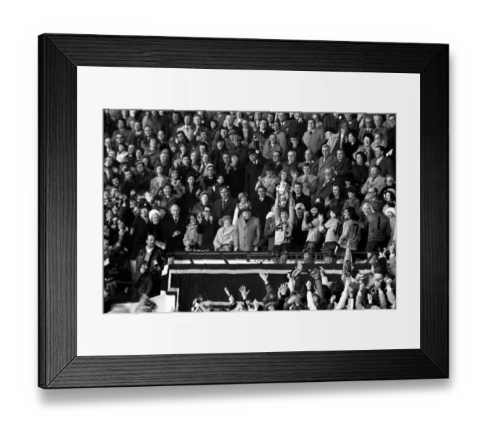 Framed Print : Emlyn Hughes and Wolverhampton Wanderers Team Celebrate League Cup Victory, 1974 Framed Print : Emlyn Hughes and Wolverhampton Wanderers Team Celebrate League Cup Victory, 1974
