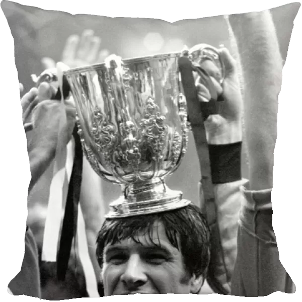 Emlyn Hughes and Wolverhampton Wanderers Celebrate League Cup Victory over Nottingham Forest (1-0)