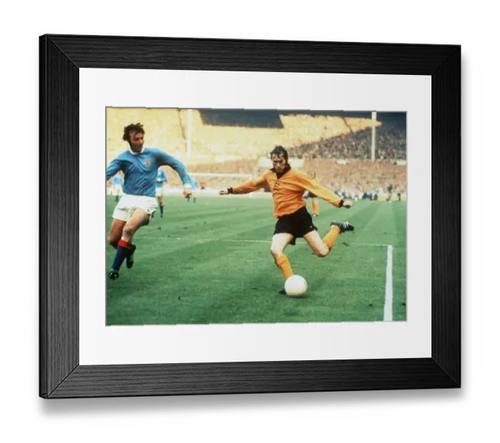 Framed Print : Soccer - League Cup Final - Manchester City v Wolverhampton Wanderers Framed Print : Soccer - League Cup Final - Manchester City v Wolverhampton Wanderers