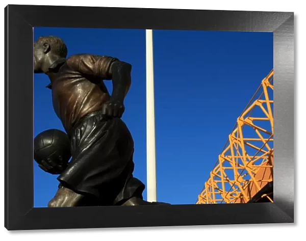 Molineux Stadium - Billy Wright Statue