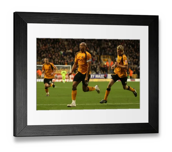 Framed Print : Chris Iwelumo, Wolves vs Blackpool, 22 / 11 / 08 Framed Print : Chris Iwelumo, Wolves vs Blackpool, 22 / 11 / 08