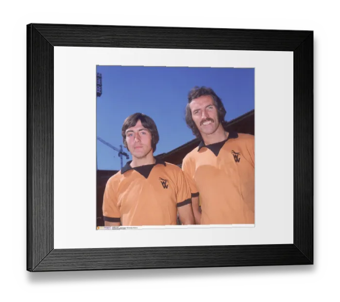 Framed Print : John Richards & Derek Dougan Framed Print : John Richards & Derek Dougan