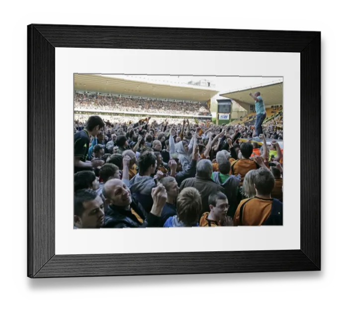 Framed Print : Wolves Secure Promotion: Dramatic Moment from Wolves vs QPR (18 / 04 / 09) Framed Print : Wolves Secure Promotion: Dramatic Moment from Wolves vs QPR (18 / 04 / 09)