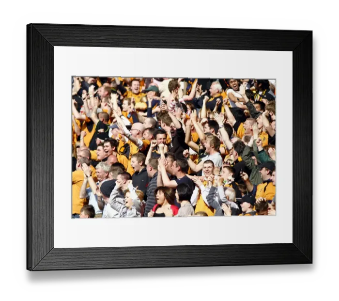 Framed Print : Football - Wolverhampton Wanderers v Queens Park Rangers - Coca-Cola Football League Championship - Molineux - 08 / 09 Framed Print : Football - Wolverhampton Wanderers v Queens Park Rangers - Coca-Cola Football League Championship - Molineux - 08 / 09