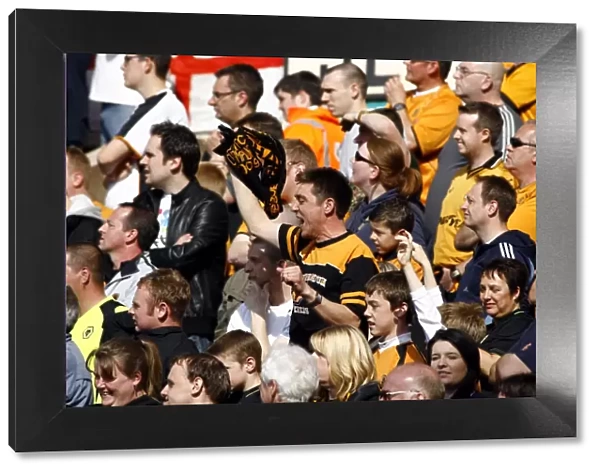Wolverhampton Wanderers Promoted to Championship: Unforgettable Moments from Wolves vs QPR (08 / 09)