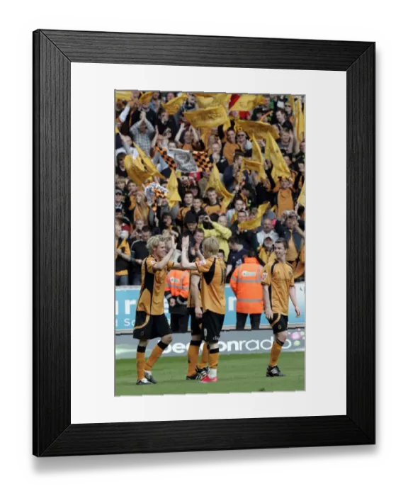 Framed Print : Wolves Celebrate Championship Title-Winning Goal vs Doncaster Rovers (3 / 5 / 09)
