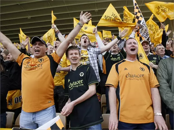 Wolverhampton Wanderers Celebrate Championship Title Win Against Doncaster Rovers at Molineux (08 / 09)