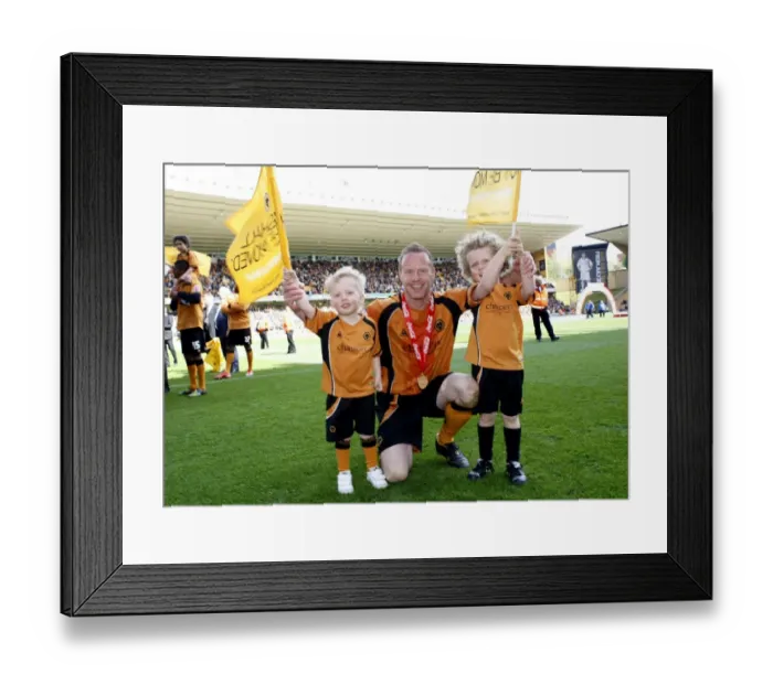 Framed Print : Wolverhampton Wanderers: Jody Craddock's Championship-Winning Celebration vs Doncaster Rovers (03 / 05 / 09)
