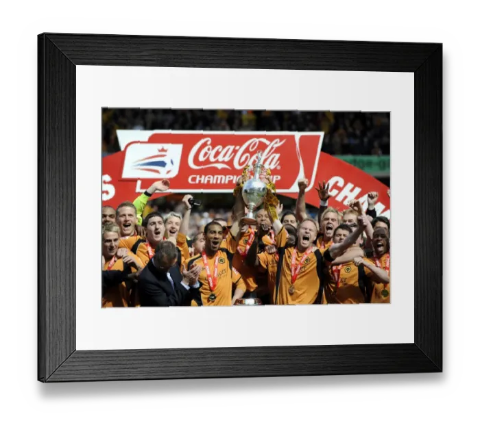 Framed Print : Wolverhampton Wanderers: Celebrating Promotion to Championship with the Trophy (vs Doncaster Rovers, 2008-09)