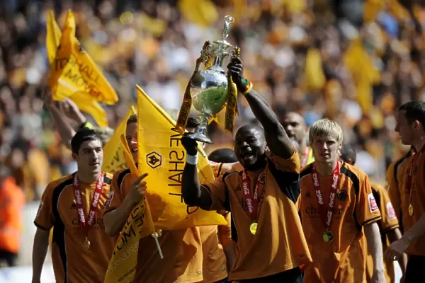 Wolverhampton Wanderers: George Elokobi's Euphoric Moment with the Championship Trophy (vs Doncaster Rovers, 03 / 05 / 09)