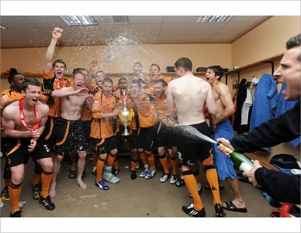 Wolverhampton Wanderers: Unforgettable Championship Triumph - Celebrating with the Champions: The Championship Winning Moment