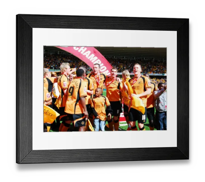 Framed Print : Glory Nights: Wolverhampton Wanderers - 2008-09 Championship Champions Framed Print : Glory Nights: Wolverhampton Wanderers - 2008-09 Championship Champions