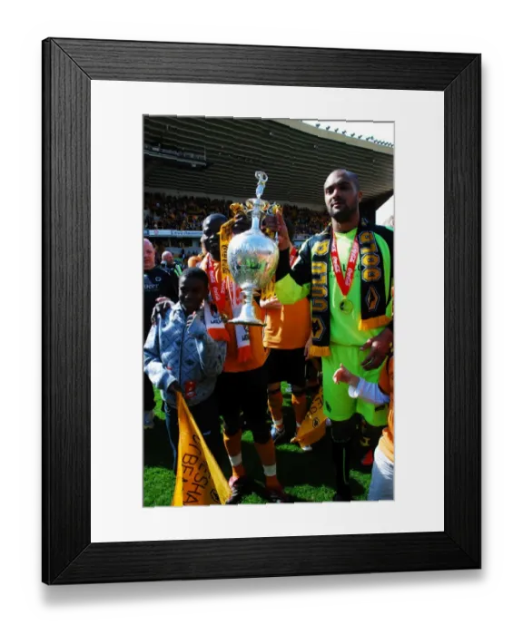 Framed Print : 2008-09 Championship Champions: Wolverhampton Wanderers - Celebrating Glory Framed Print : 2008-09 Championship Champions: Wolverhampton Wanderers - Celebrating Glory