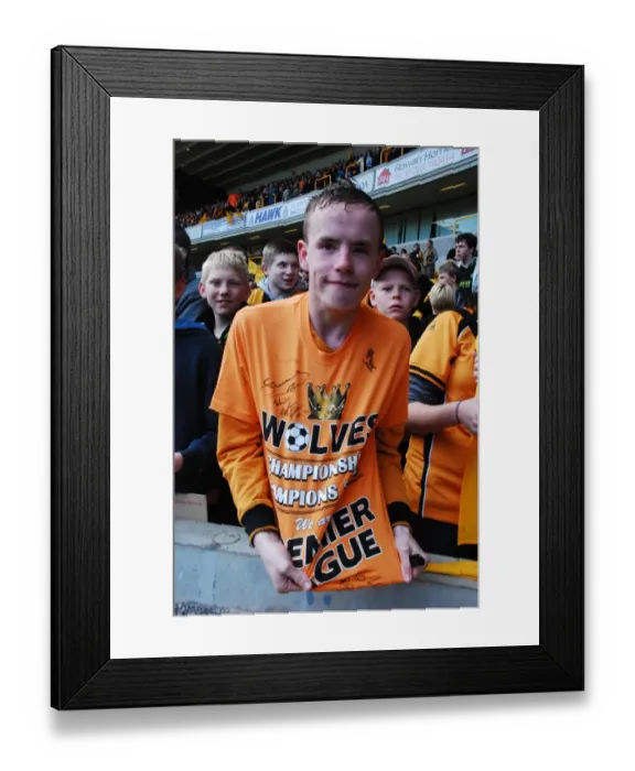Framed Print : Wolverhampton Wanderers: Glorious Championship Title Win - 08-09 (Championship Champions Celebration) Framed Print : Wolverhampton Wanderers: Glorious Championship Title Win - 08-09 (Championship Champions Celebration)
