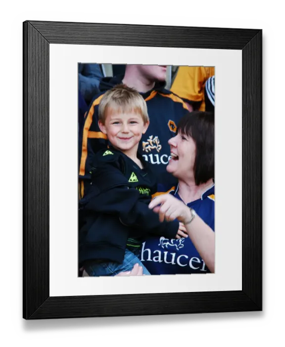 Framed Print : Wolverhampton Wanderers: Unforgettable 08-09 Championship Title Win - Celebrating Glory: Matches and Champion Moments (Championship Championship Celebration): A Retrospective of Wolves Triumphant Season