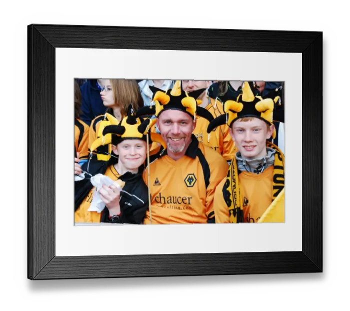 Framed Print : Wolverhampton Wanderers: 2008-09 Championship Title Win - Champions Celebration Framed Print : Wolverhampton Wanderers: 2008-09 Championship Title Win - Champions Celebration