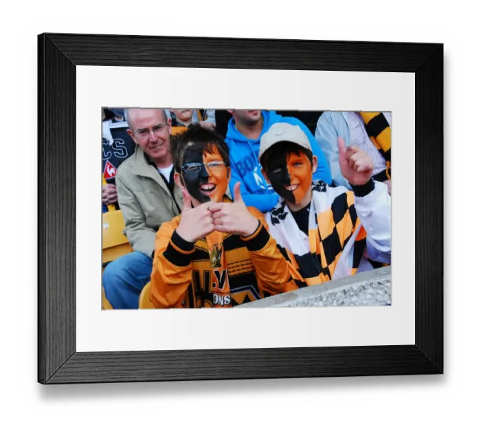 Framed Print : Wolverhampton Wanderers: 2008-09 Championship Title Win - Champions Celebration