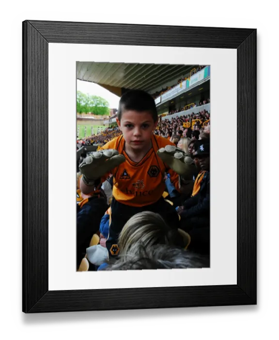 Framed Print : Wolverhampton Wanderers: Unforgettable 08-09 Championship Title Win - Celebrating Glory: Matches and Champion Moments (Championship Championship Win)