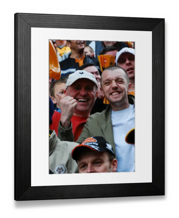 Framed Print : Wolverhampton Wanderers: Unforgettable Championship Title Win 08-09 - Celebrating Glory