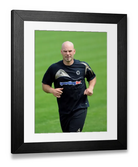 Framed Print : Wolverhampton Wanderers: Marcus Hahnemann Gears Up for Premier League Action - Pre-Season Training 2009