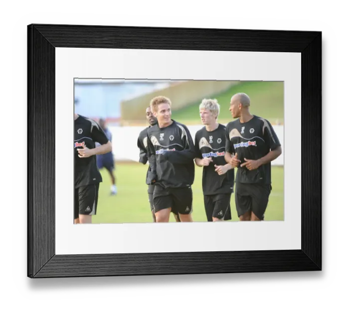 Framed Print : Wolverhampton Wanderers: 2009 Pre-Season Training in Australia Framed Print : Wolverhampton Wanderers: 2009 Pre-Season Training in Australia