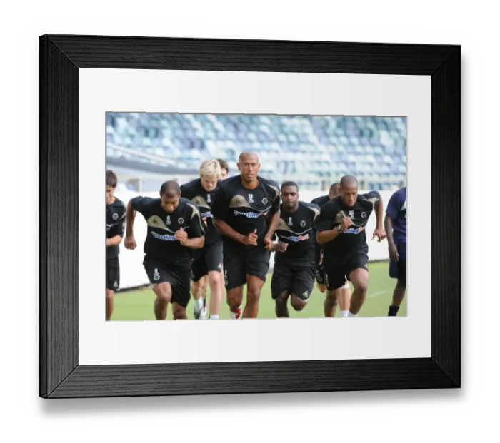 Framed Print : Wolverhampton Wanderers: 2009 Pre-Season Training in Australia Framed Print : Wolverhampton Wanderers: 2009 Pre-Season Training in Australia