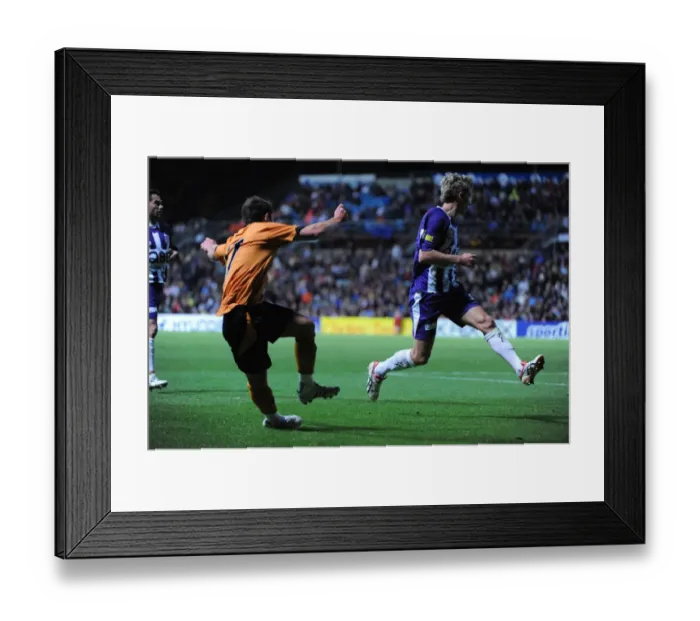 Framed Print : Wolverhampton Wanderers vs. Perth Glory: 2009 Pre-Season Match Framed Print : Wolverhampton Wanderers vs. Perth Glory: 2009 Pre-Season Match