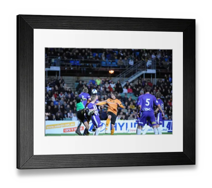 Framed Print : Wolverhampton Wanderers vs. Perth Glory: 2009 Pre-Season Match Framed Print : Wolverhampton Wanderers vs. Perth Glory: 2009 Pre-Season Match