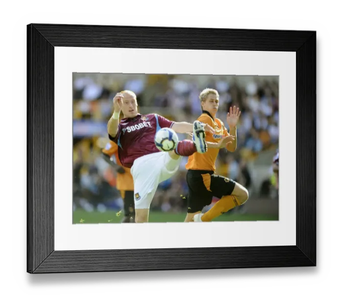 Framed Print : Wolves vs West Ham United: A Premier League Showdown - Collins vs Edwards, Molineux, August 15, 2009