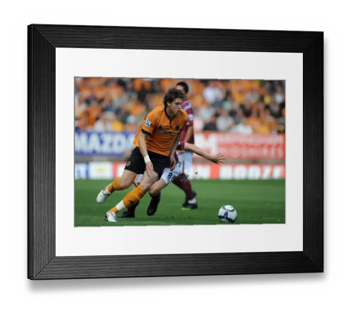 Framed Print : Greg Halford in Action: Wolves vs West Ham United, Barclays Premier League (2009) Framed Print : Greg Halford in Action: Wolves vs West Ham United, Barclays Premier League (2009)