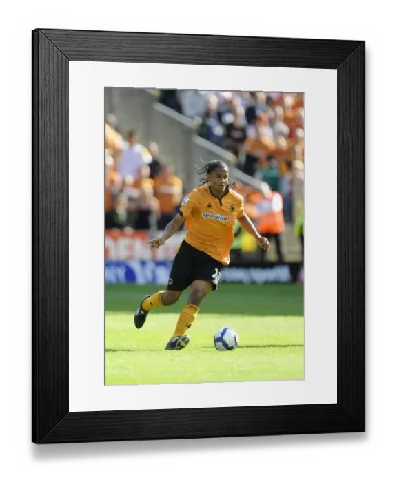 Framed Print : Wolves vs West Ham United: Michael Mancienne in Action at Molineux (2009) - Premier League Showdown Framed Print : Wolves vs West Ham United: Michael Mancienne in Action at Molineux (2009) - Premier League Showdown