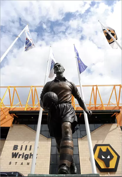 Billy Wright Statue