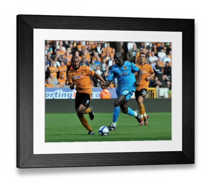 Framed Print : Midfield Battle: Henry vs Olofinjana - Wolves vs Hull City