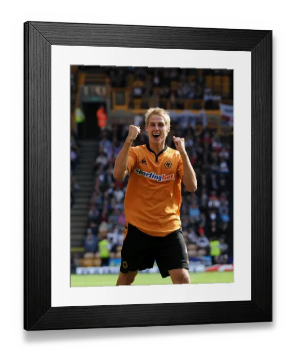 Framed Print : SOCCER - Barclays Premier League - Wolverhampton Wanderers v Fulham Framed Print : SOCCER - Barclays Premier League - Wolverhampton Wanderers v Fulham
