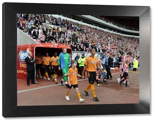 Premier League Showdown: Wolverhampton Wanderers vs. Sunderland - The Kick-Off Moment