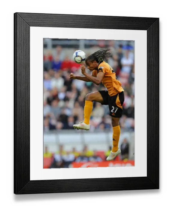 Framed Print : Michael Mancienne in Action: Wolverhampton Wanderers vs Sunderland, Premier League Showdown