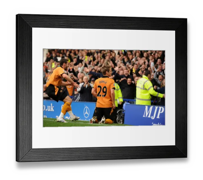 Framed Print : Soccer - Barclays Premier League - Everton v Wolverhampton Wanderers Framed Print : Soccer - Barclays Premier League - Everton v Wolverhampton Wanderers