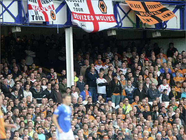 Passionate Clash: Everton vs. Wolverhampton Wanderers - Barclays Premier League Soccer Showdown