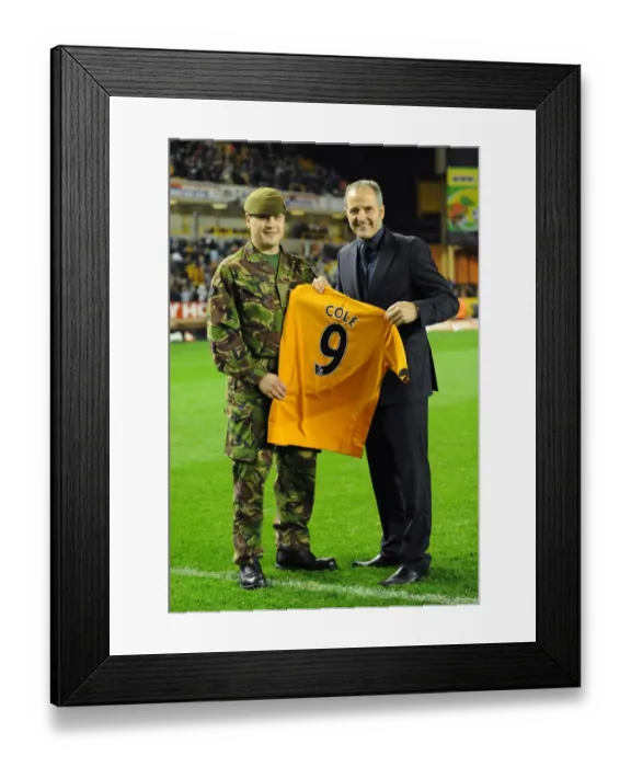 Framed Print : Wolverhampton Wanderers: Cole and Bull - An Epic Premier League Showdown: Wolves vs Arsenal