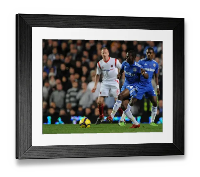 Framed Print : A Battle in the Premier League: Gael Kakuta vs. Wolverhampton Wanderers Framed Print : A Battle in the Premier League: Gael Kakuta vs. Wolverhampton Wanderers