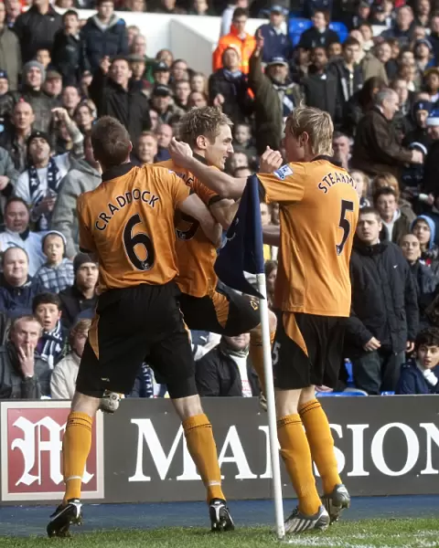 Kevin Doyle's Stunner: Wolves Take 1-0 Lead Over Tottenham in Barclays Premier League