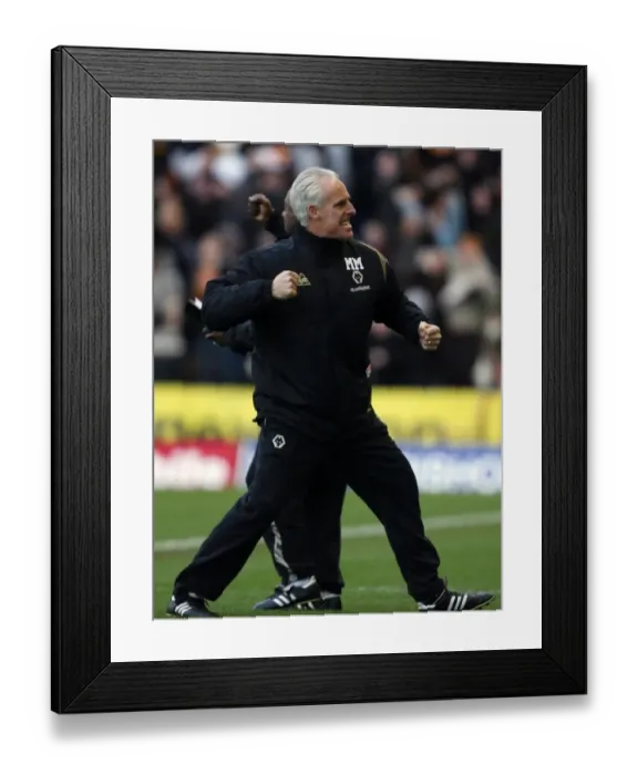 Framed Print : SOCCER - Barclays Premier League - Wolverhampton Wanderers v Burnley Framed Print : SOCCER - Barclays Premier League - Wolverhampton Wanderers v Burnley